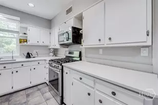 18 E 61st St, Savannah, GA 31405 - Photo 19