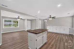 1907 E 63rd St, Savannah, GA 31404 - Photo 9