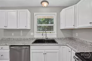 1907 E 63rd St, Savannah, GA 31404 - Photo 15