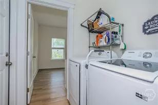 1602 Le Grand St, Savannah, GA 31401 - Photo 17
