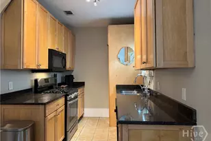 315 E 38th St, Savannah, GA 31401 - Photo 5