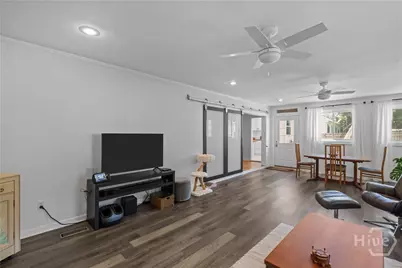 2332 E 41st Street, Savannah, GA 31404 - Photo 17