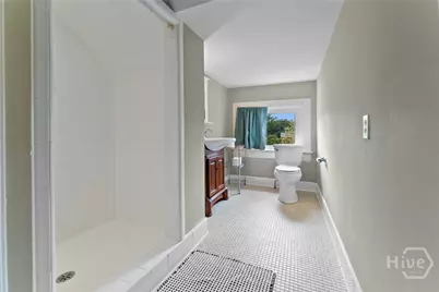 121 E Victory Drive, Savannah, GA 31405 - Photo 57