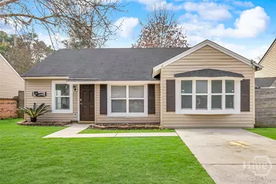 123 Peachtree Drive, Savannah, GA 31419 - Photo 1
