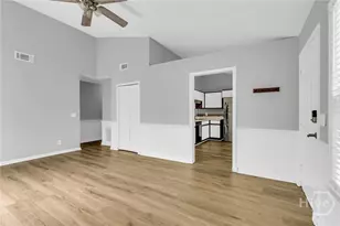 123 Peachtree Dr, Savannah, GA 31419 - Photo 7