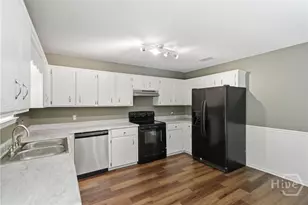 1315 Loblolly Dr, Hinesville, GA 31313 - Photo 11