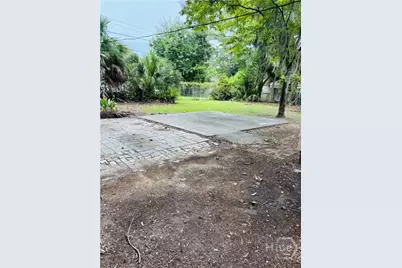 52 S Parkwood, Savannah, GA 31404 - Photo 15