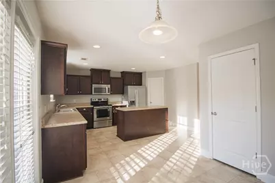 37 Wesleyan Drive, Savannah, GA 31419 - Photo 11