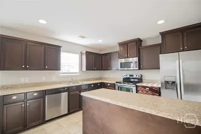 37 Wesleyan Drive, Savannah, GA 31419 - Photo 9
