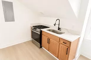612 W 40th St, Savannah, GA 31415 - Photo 11