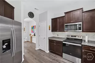 1063 Sweetbay Ct, Hinesville, GA 31313 - Photo 13