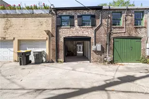 419 E Charlton St, Savannah, GA 31401 - Photo 11