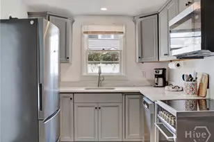 1512 Barnard St, Savannah, GA 31401 - Photo 9