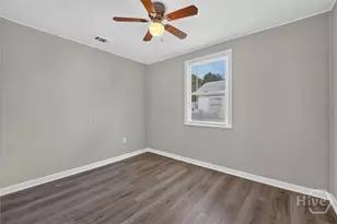 2031 Utah St, Savannah, GA 31404 - Photo 15