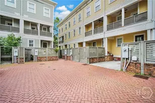718 Tattnall St, Savannah, GA 31401 - Photo 9