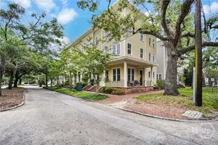 718 Tattnall St, Savannah, GA 31401 - Photo 3