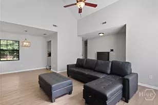 807 Hidden Hollow Cir, Hinesville, GA 31313 - Photo 3