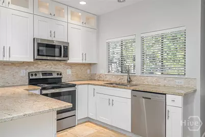 28 Dame Kathryn Drive, Savannah, GA 31411 - Photo 7