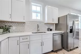 1135 E Park Ave, Savannah, GA 31404 - Photo 13