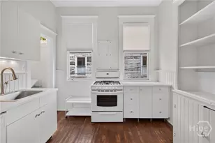 114 W Waldburg St, Savannah, GA 31401 - Photo 27