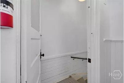 114 W Waldburg Street, Savannah, GA 31401 - Photo 37