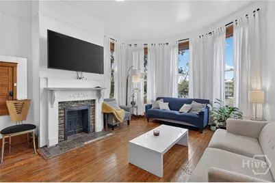 114 W Waldburg Street, Savannah, GA 31401 - Photo 15