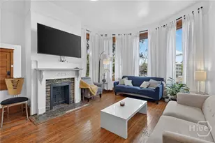 114 W Waldburg St, Savannah, GA 31401 - Photo 15