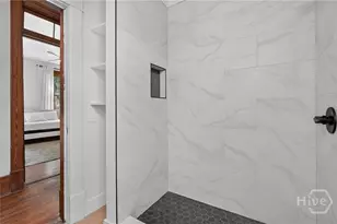 114 W Waldburg St, Savannah, GA 31401 - Photo 35