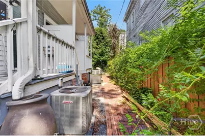 114 W Waldburg Street, Savannah, GA 31401 - Photo 39