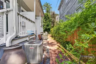 114 W Waldburg St, Savannah, GA 31401 - Photo 39