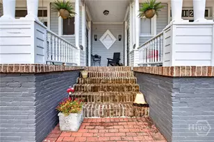 114 W Waldburg St, Savannah, GA 31401 - Photo 7