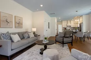 809 E 36th St, Savannah, GA 31401 - Photo 9