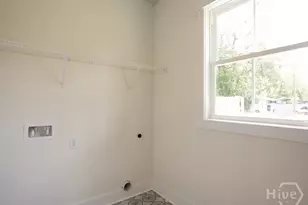 809 E 36th St, Savannah, GA 31401 - Photo 29