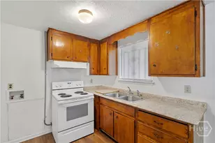 1135 Collins St, Savannah, GA 31404 - Photo 9