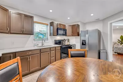1305 E 32nd Street, Savannah, GA 31404 - Photo 11
