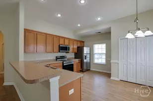 36 Falkland Ave, Savannah, GA 31407 - Photo 7