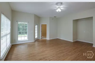 36 Falkland Avenue, Savannah, GA 31407 - Photo 3