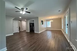 826 E 33rd St, Savannah, GA 31401 - Photo 5