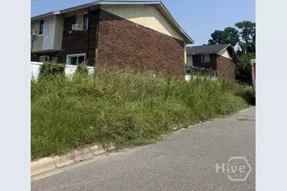 8 Lewis Drive, Savannah, GA 31406 - Photo 3