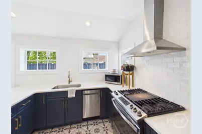 509 E Charlton Street, Savannah, GA 31401 - Photo 11