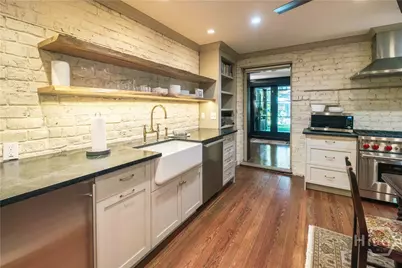 314 E Huntingdon Street, Savannah, GA 31401 - Photo 47