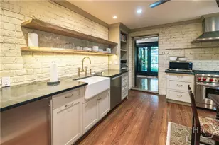 314 E Huntingdon St, Savannah, GA 31401 - Photo 47