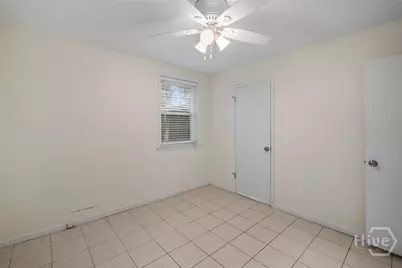 527 Red Oak Drive, Savannah, GA 31419 - Photo 17