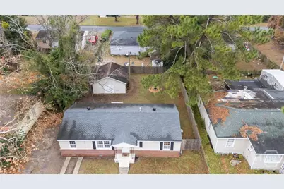 325 Manor Drive, Savannah, GA 31404 - Photo 5