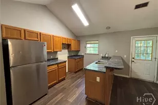 405 Shadowbrook Cir, Springfield, GA 31329 - Photo 5