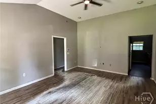 405 Shadowbrook Cir, Springfield, GA 31329 - Photo 3