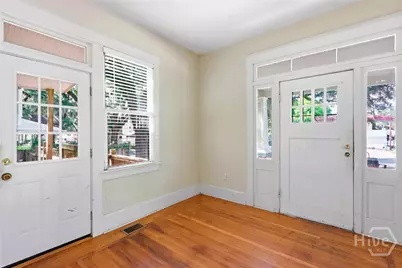 402 E 38th Street, Savannah, GA 31401 - Photo 11