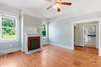 402 E 38th Street, Savannah, GA 31401 - Photo 17