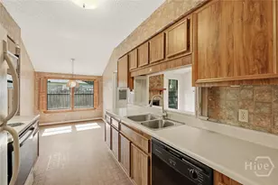 7601 Wymberly Ct, Savannah, GA 31406 - Photo 11