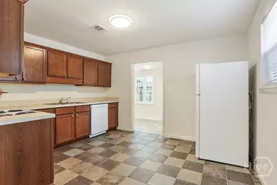 1505 W Creighton Place, Savannah, GA 31406 - Photo 13
